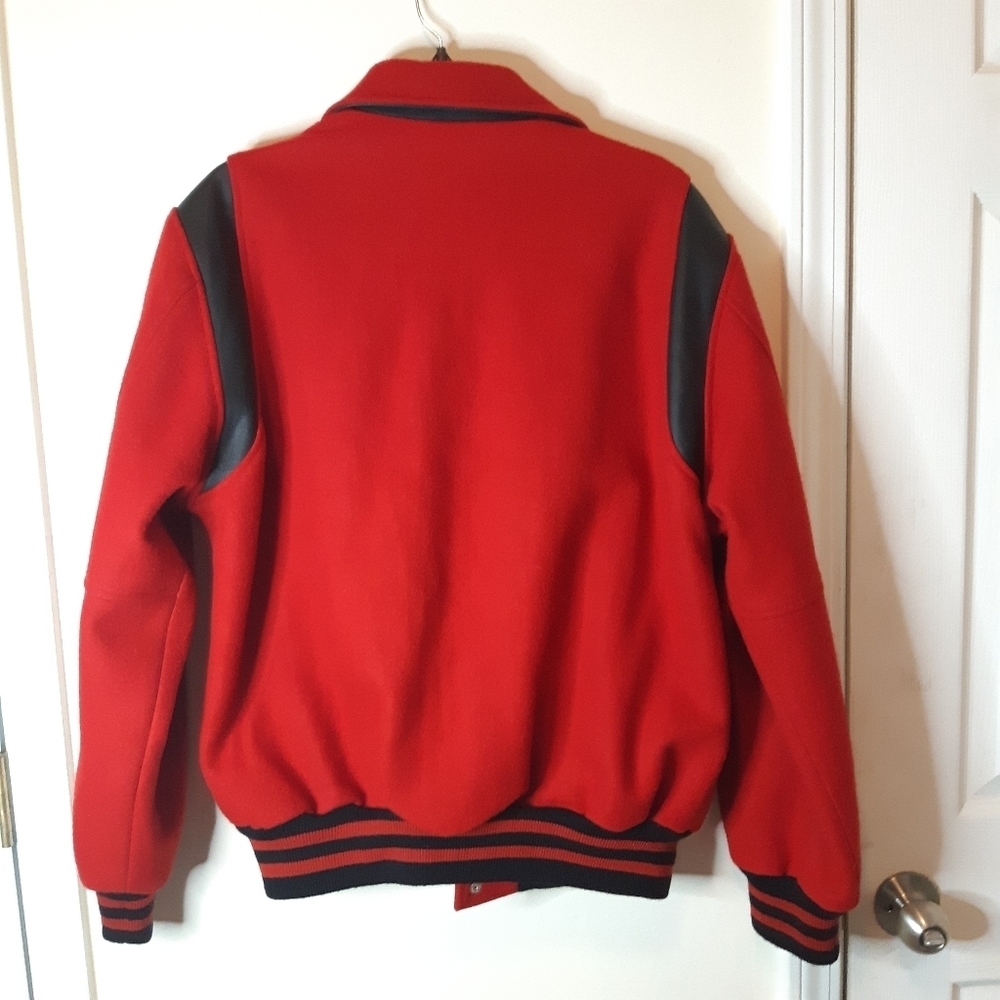 Stewart & strauss red and black jacket - Picture 4 of 12